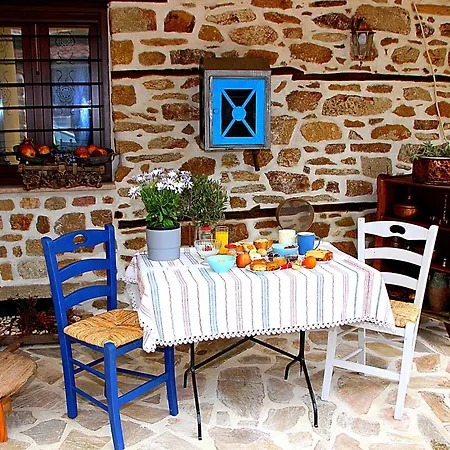 άρνη' κόρη του αιόλου 2 Apartment Arnaia