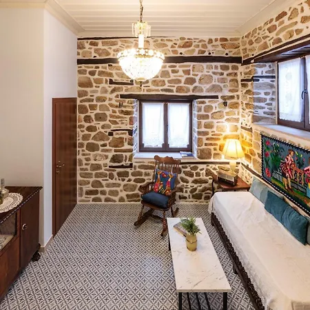 άρνη' κόρη του αιόλου 2 Apartment *